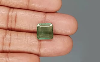 Zambian Emerald - 5.07 Carat Limited Quality EMD-9560