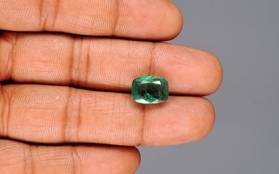 Zambian Emerald - 5.09 Carat Limited Quality EMD-10195