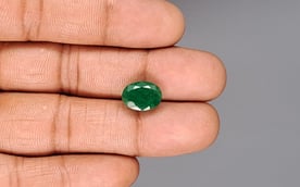 Zambian Emerald - 5.2 Carat Fine Quality EMD-10041