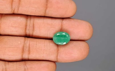 Zambian Emerald - 5.22 Carat Fine Quality EMD-10268