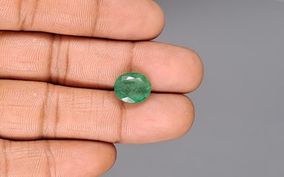 Zambian Emerald - 5.3 Carat Fine Quality EMD-10045