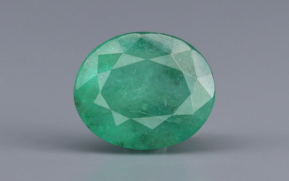 Zambian Emerald - 5.3 Carat Fine Quality EMD-10045