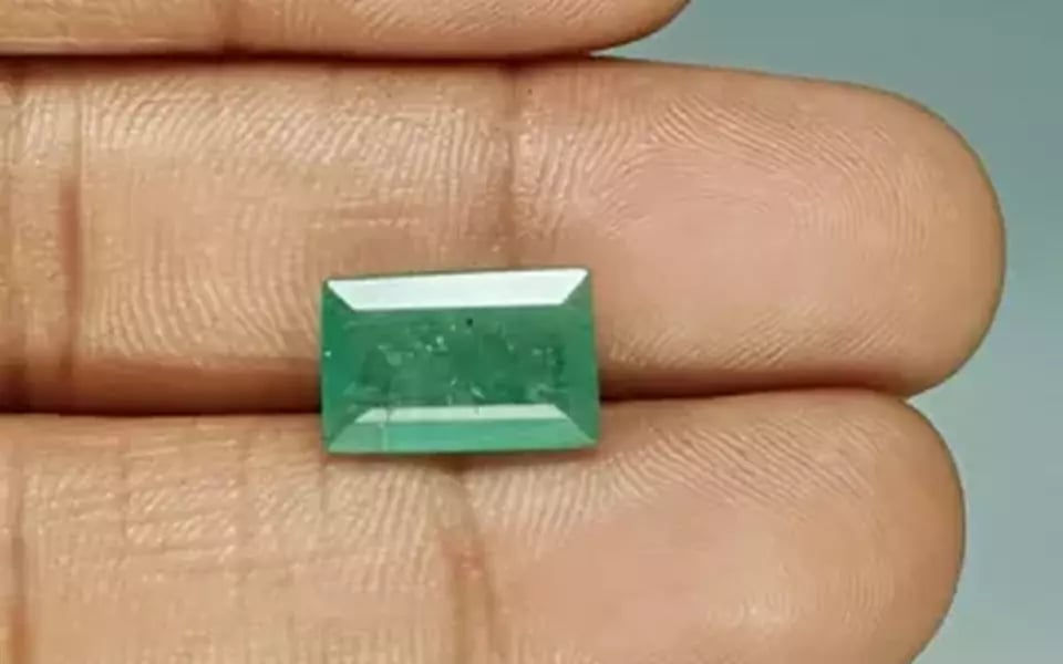 Zambian Emerald - 5.38 Carat Prime Quality EMD-9791
