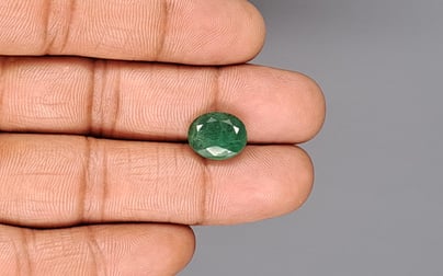 Zambian Emerald - 5.4 Carat Fine Quality EMD-10038