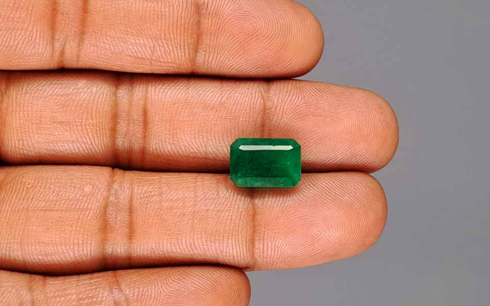 Zambian Emerald - 5.43 Carat Prime Quality EMD-10246
