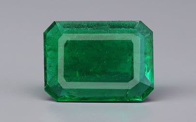 Zambian Emerald - 5.51 Carat Rare Quality EMD-9866