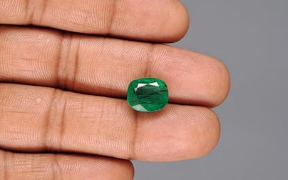 Zambian Emerald - 5.57 Carat Limited Quality EMD-10197