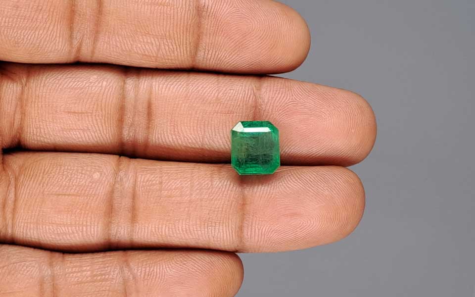 Zambian Emerald - 5.62 Carat Limited Quality EMD-10187