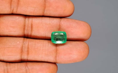 Zambian Emerald - 5.66 Carat Limited Quality EMD-10198