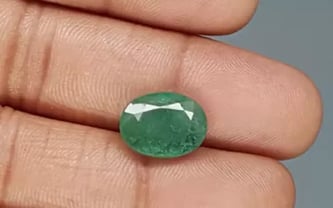 Zambian Emerald - 5.66 Carat Prime Quality EMD-9807