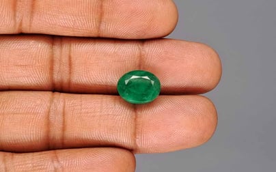 Zambian Emerald - 5.79 Carat Fine Quality EMD-10249