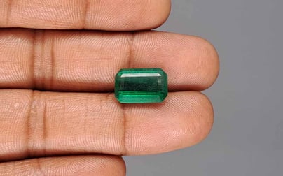 Zambian Emerald - 6.05 Carat Limited Quality EMD-10238