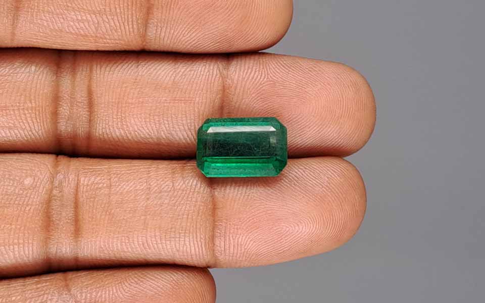 Zambian Emerald - 6.05 Carat Limited Quality EMD-10238