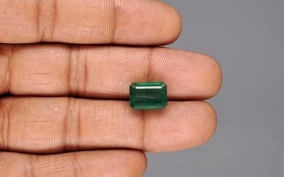 Zambian Emerald - 6.31 Carat Prime Quality EMD-10223