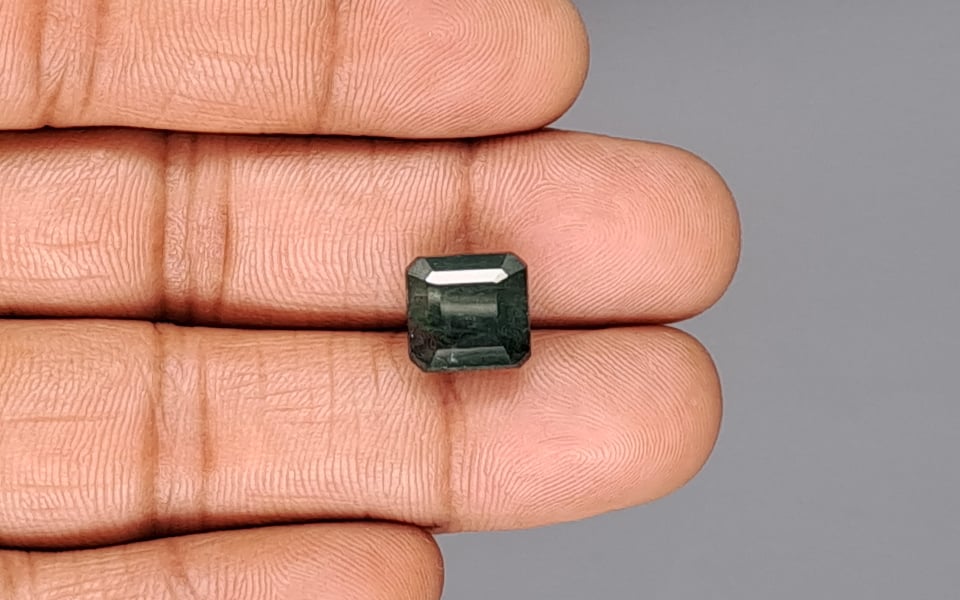Zambian Emerald - 6.39 Carat Fine Quality EMD-10013