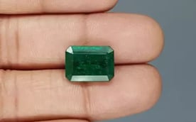 Zambian Emerald - 6.40 Carat Limited Quality EMD-9777