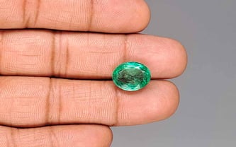 Zambian Emerald - 6.40 Carat Rare Quality EMD-10313