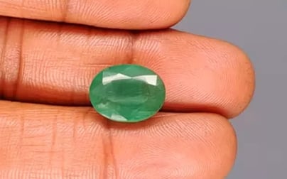 Zambian Emerald - 6.42 Carat Prime Quality EMD-9985