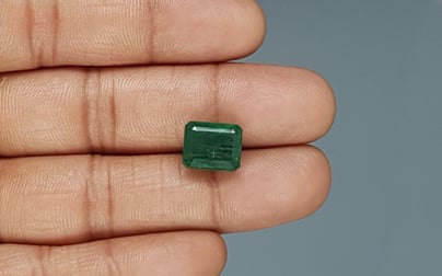 Zambian Emerald - 6.47 Carat Prime Quality EMD-9843