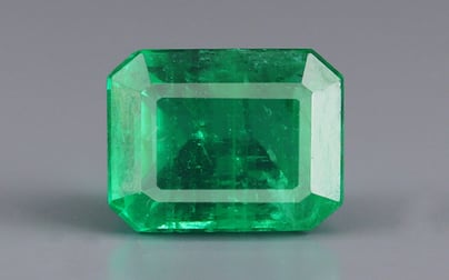 Zambian Emerald - 6.64 Carat Rare Quality EMD-9773