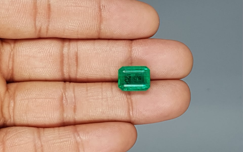 Zambian Emerald - 6.63 Carat Rare Quality EMD-9773