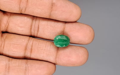Zambian Emerald - 6.89 Carat Fine Quality EMD-10095
