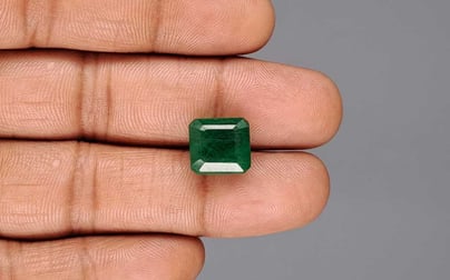 Zambian Emerald - 7.29 Carat Prime Quality EMD-10225