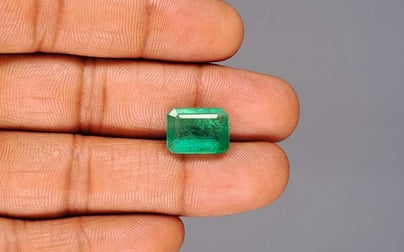Zambian Emerald - 7.36 Carat Prime Quality EMD-10221