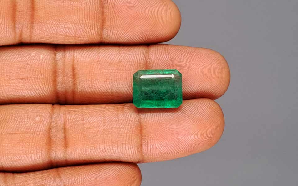 Zambian Emerald - 7.52 Carat Prime Quality EMD-10242