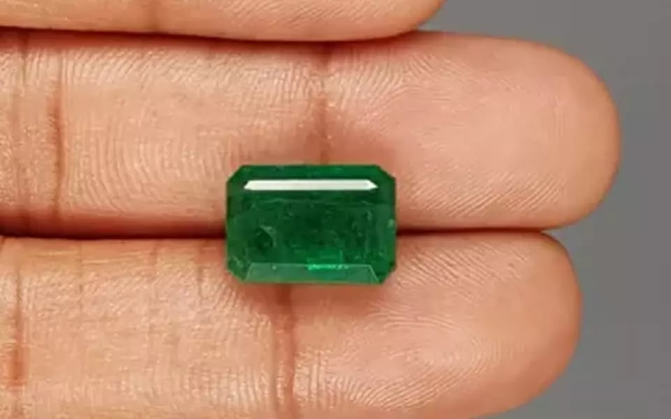 Zambian Emerald - 8.08 Carat Limited Quality EMD-9682