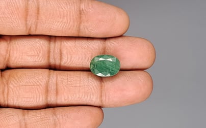 Zambian Emerald - 8.12 Carat Fine Quality EMD-10078