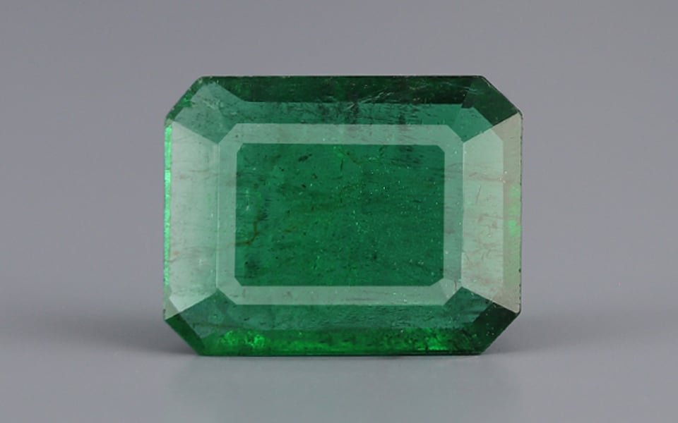 Zambian Emerald - 8.84 Carat Rare Quality EMD-9693