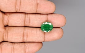 Zambian Emerald - 8.98 Carat Prime Quality EMD-10130