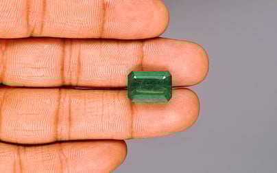 Zambian Emerald - 9.54 Carat Prime Quality EMD-10137