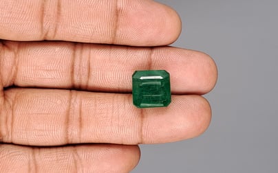 Zambian Emerald - 9.76 Carat Prime Quality EMD-10126